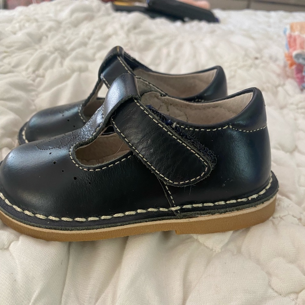 Livie & Luca Toddler,  T-Strap Mary Jane, Size 4, Black